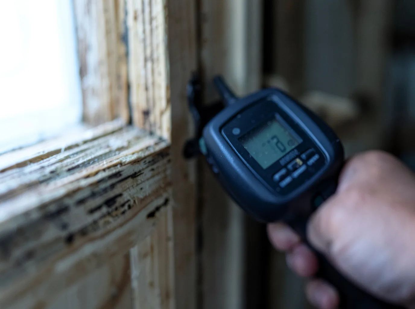 Ceiling Water Damage Repair in Hills, IA